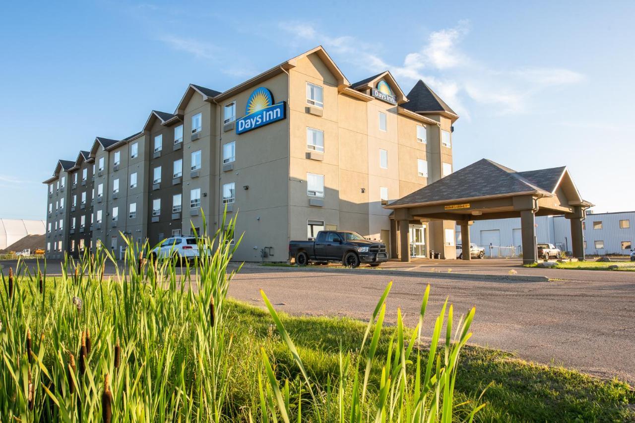 Days Inn By Wyndham Bonnyville Exterior photo
