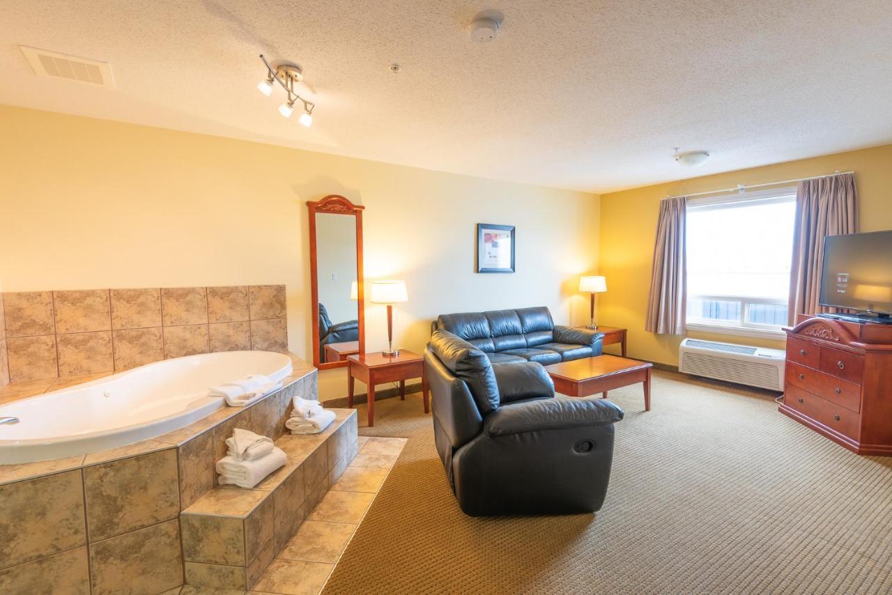 Days Inn By Wyndham Bonnyville Exterior photo