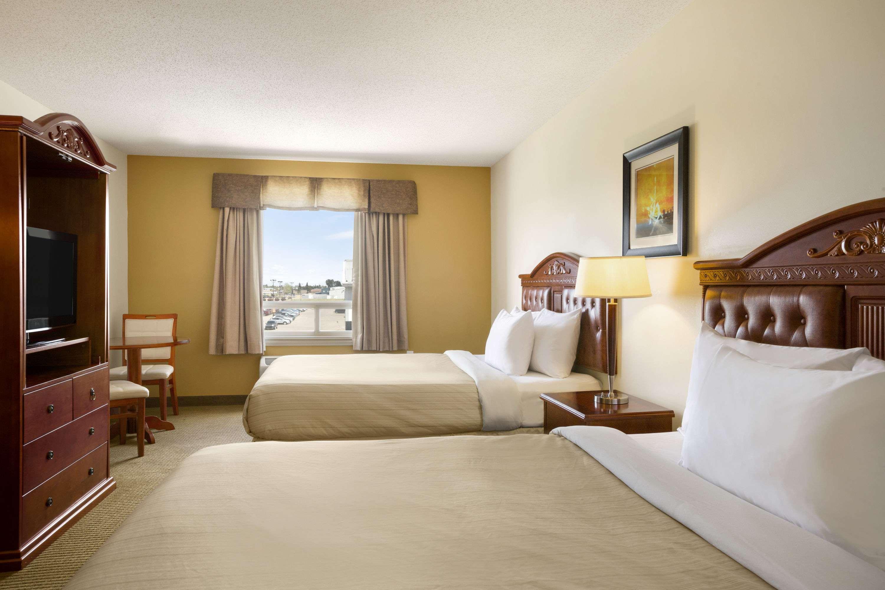 Days Inn By Wyndham Bonnyville Exterior photo